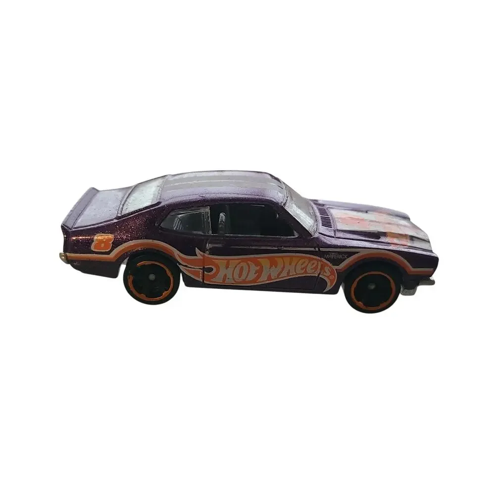 1971 71 Ford Maverick Grabber Collectible 1/64 Scale Diecast Diorama